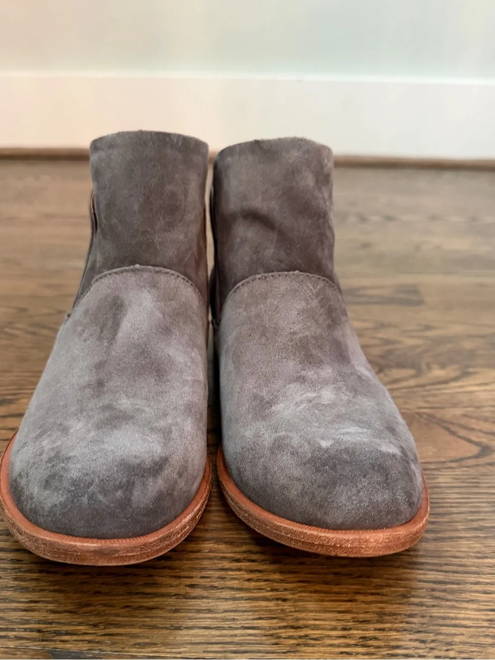 KORK-EASE Woman’s Ryder Ankle Boots Gray Suede Back Zip Booties Size 8.5 M